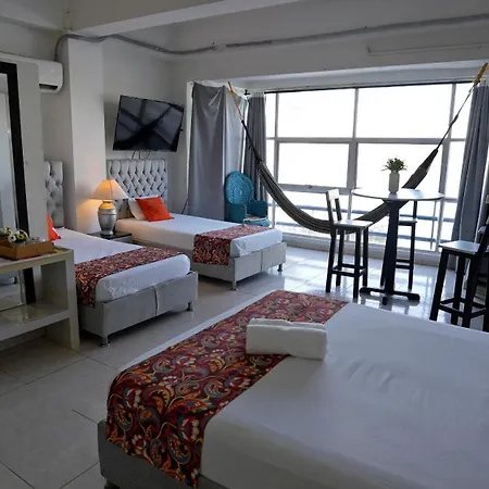 Estudio Con Entrada Independiente Laguito 1 * Cartagena