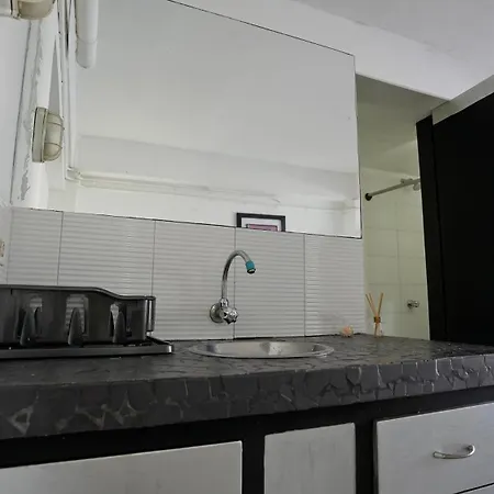 Estudio Con Entrada Independiente Laguito 1 Cartagena